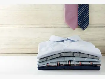 Ilustracja artykułu jak prać krawat - czyszczenie krawata i jego prasowanie krok po kroku