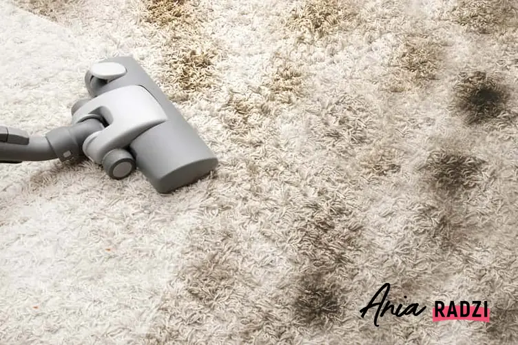 Czyszczenie dywanu za pomocą sody oczyszczonej i innymi domowymi sposobami jest bardzo szybkie i naprawdę skuteczne.