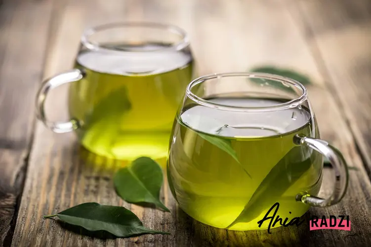 Zielona herbata oraz parzenie zielonej herbaty, czyli  ile parzyć zieloną herbatę i ile razy, podpowiedzi i porady