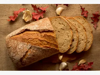 Ilustracja artykułu jak odświeżyć chleb - zobacz najlepsze sposoby na czerstwe pieczywo