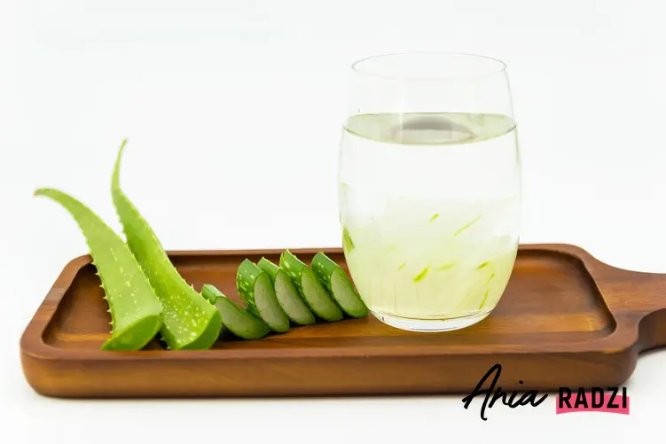 Aloes i sok z aloesu jako sposób na oparzenia oraz inne porady, czym smarować oparzenia
