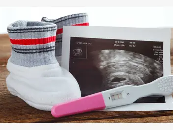 Ilustracja artykułu po jakim czasie zrobić test ciążowy? wyjaśniamy krok po kroku