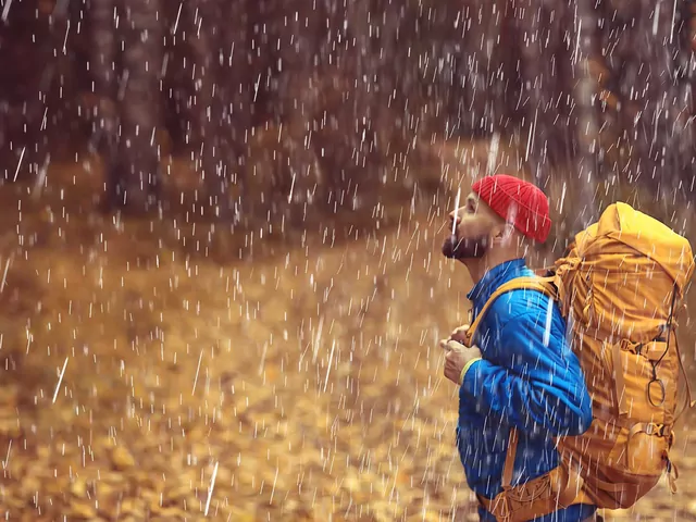 Jak przetrwać burzę na zewnątrz?