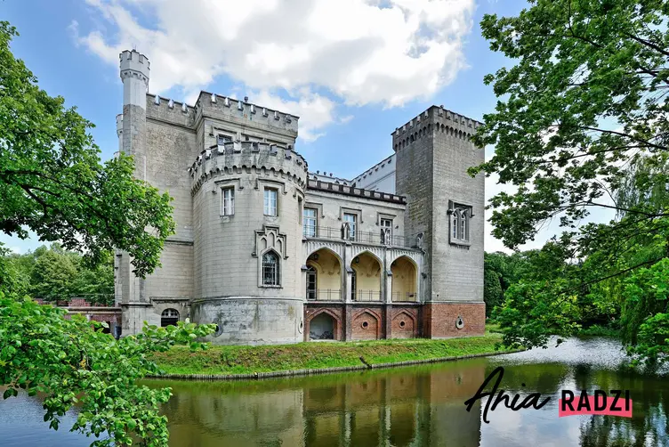 Zamek w Kórniku, a także TOP 10 miejsc, które warto zobaczyć w Wielkopolsce
