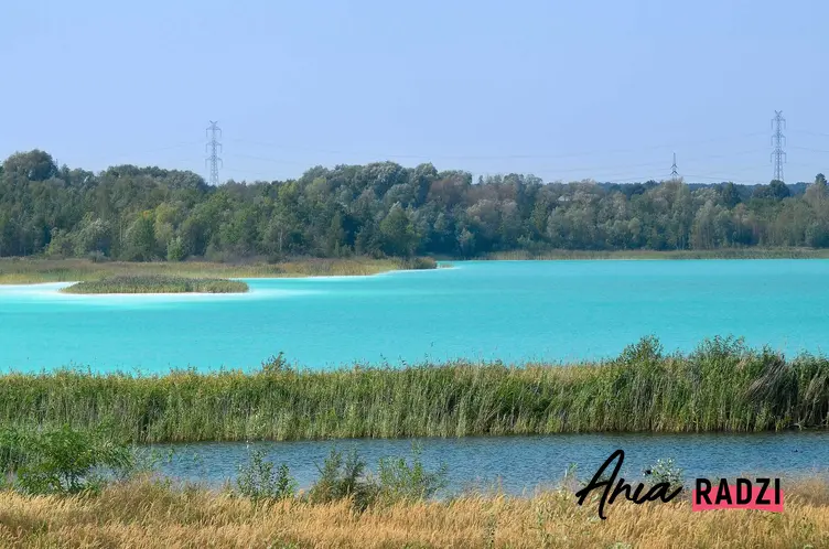 Turkusowe jeziorko o niezwykłym kolorze, a także TOP 10 miejsc, które warto zobaczyć w Wielkopolsce