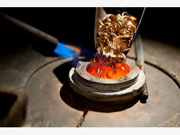 Ilustracja artykułu jaka jest temperatura topnienia złota i srebra? wyjaśniamy
