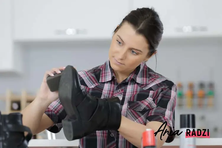 Renowacja butów skózanych krok po kroku, a także najlepsze sposoby na odnowienie butów wykonanych ze skóry