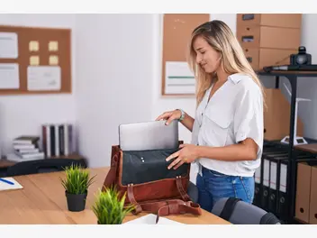 Ilustracja artykułu jaka torba na laptopa? radzimy, jak wybrać najlepszy model