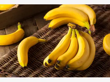 Ilustracja artykułu ile kalorii ma banan? wyjaśniamy krok po kroku