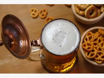Ilustracja artykułu ile kalorii ma piwo? sprawdź, jaką ilość kalorii zawiera butelka piwa