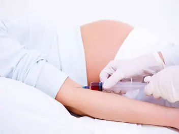 Ilustracja artykułu laboratoryjne badania tarczycy u kobiet w ciąży – jakie są niezbędne?