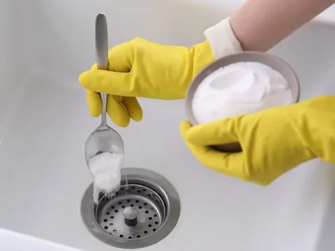 Sprzątanie domu sodą i octem