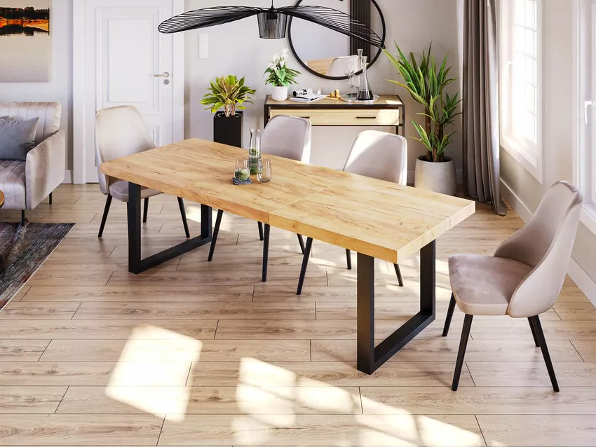 Stoły rozkładane są praktyczne, bo na co dzień zajmują mało miejsca Stół rozkładany