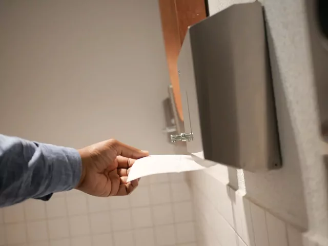 Jak dobrać odpowiednie ręczniki papierowe