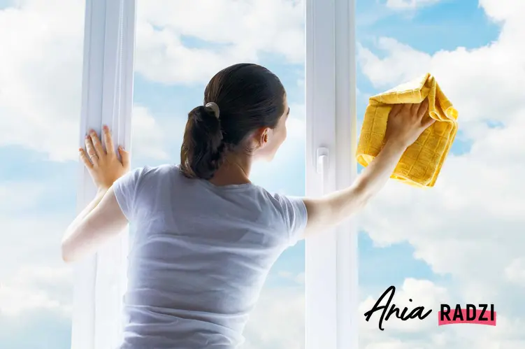 Mycie okien bez smug - porady, jak dobrze umyć okna, by nie było na nich smug - mycie okien krok po kroku