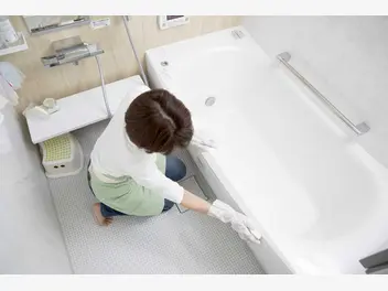 Ilustracja artykułu jak i czym czyścić wannę akrylową? najlepsze metody i domowe sposoby