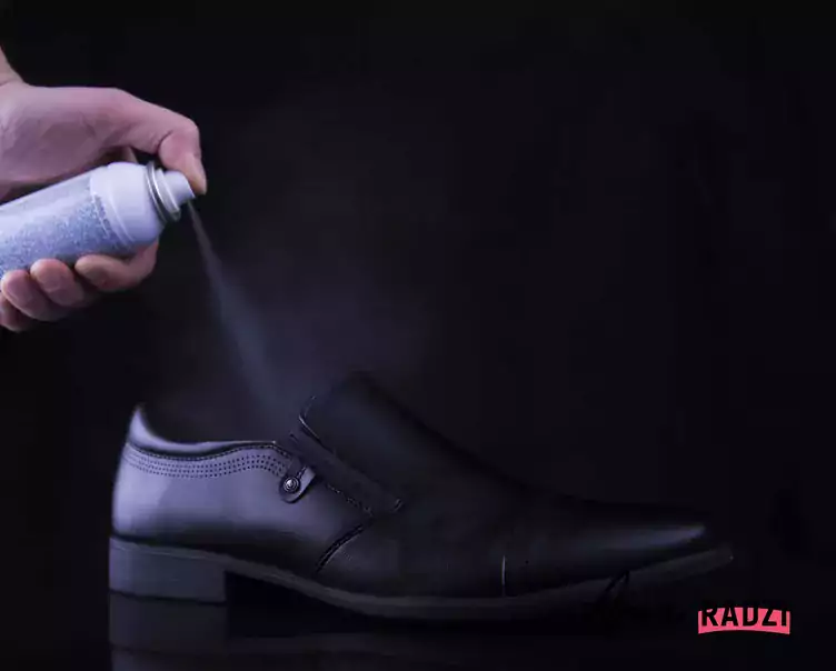 Spray do rozciągania butów