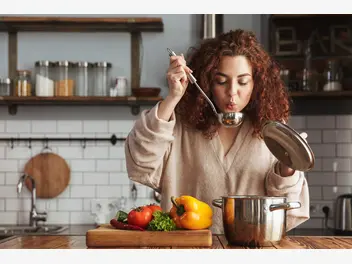 Ilustracja artykułu jak zagęścić zupę? oto 5 najlepszych metod na zaprawienie zupy