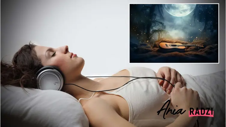 Kobieta leży na łóżku w słuchawkach
