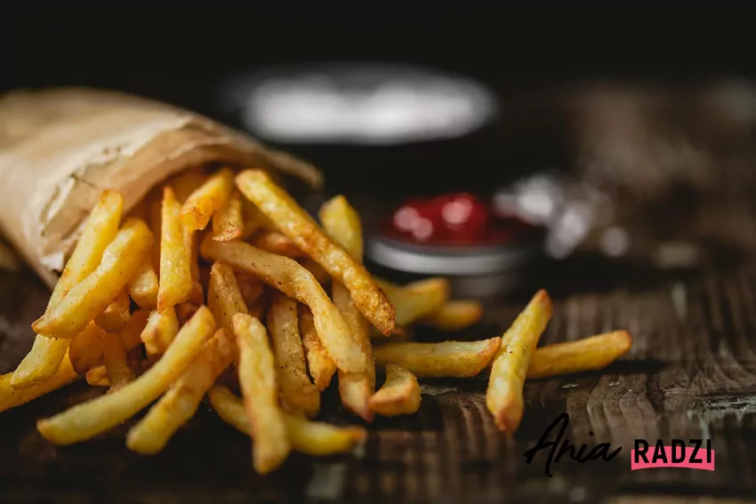 Ten jeden trik sprawi, że już zawsze będziesz tak przyrządzać frytki w domu Chrupiące frytki