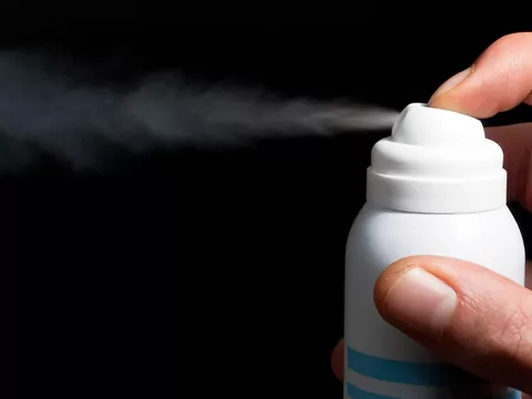 Gdzie wyrzucić opakowanie po dezodorancie