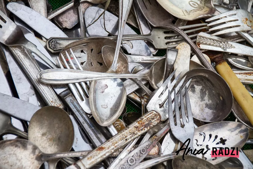 Gdzie wyrzucać stare sztućce