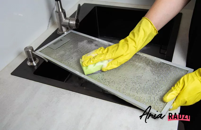 Czasem najprostsze rozwiązania okazują się najbardziej praktyczne Plama po tłuszczu