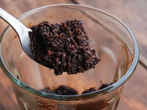 Usuwanie zapachów z lodówki