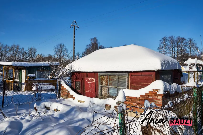 Czego nie można robić zimą na działce?