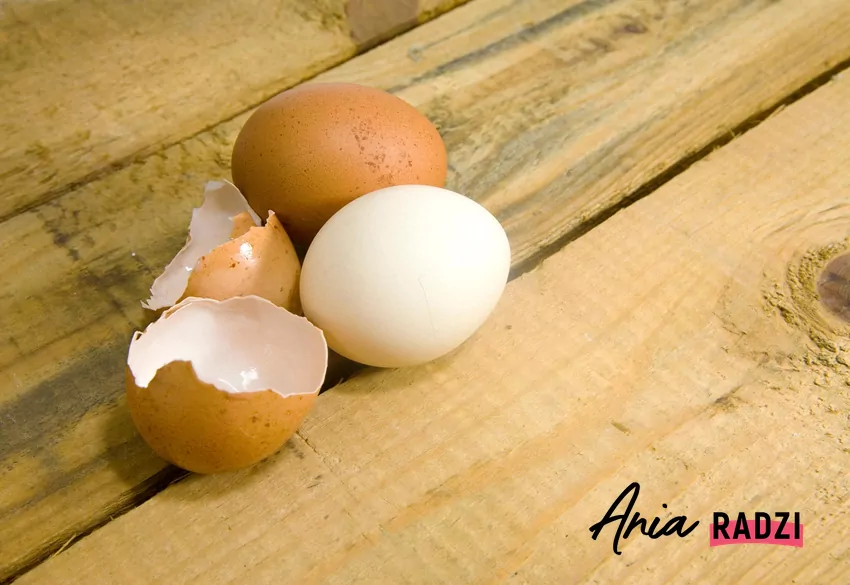Dwa jajka i skorupka