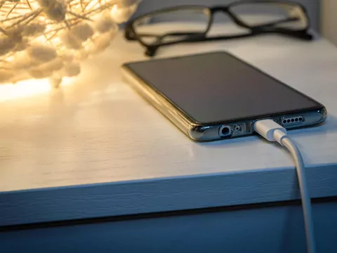 Poprawne ładowanie telefonu