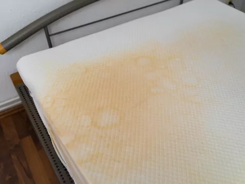 Sposób na czyszczenie materaca