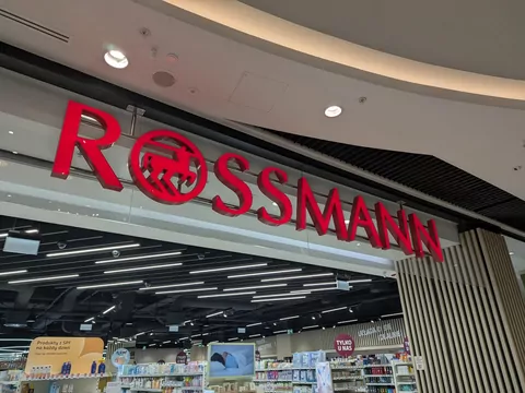 Promocja na kultowy zapach w Rossmannie