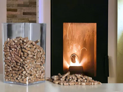 Piec na pellet w bloku