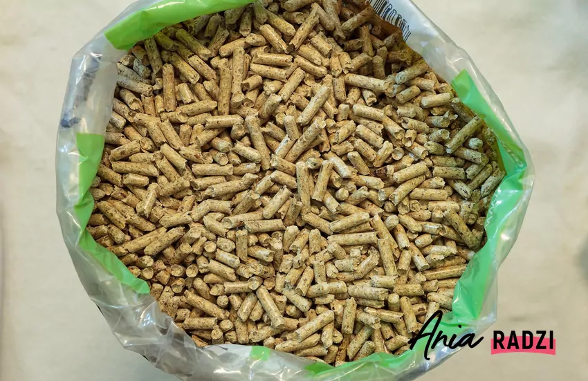 W porównaniu z węglem i drewnem pellet emituje znacznie mniej pyłów zawieszonych i substancji smolistych pellet