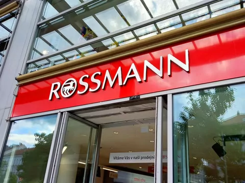 Promocja na perfumy w Rossmannie