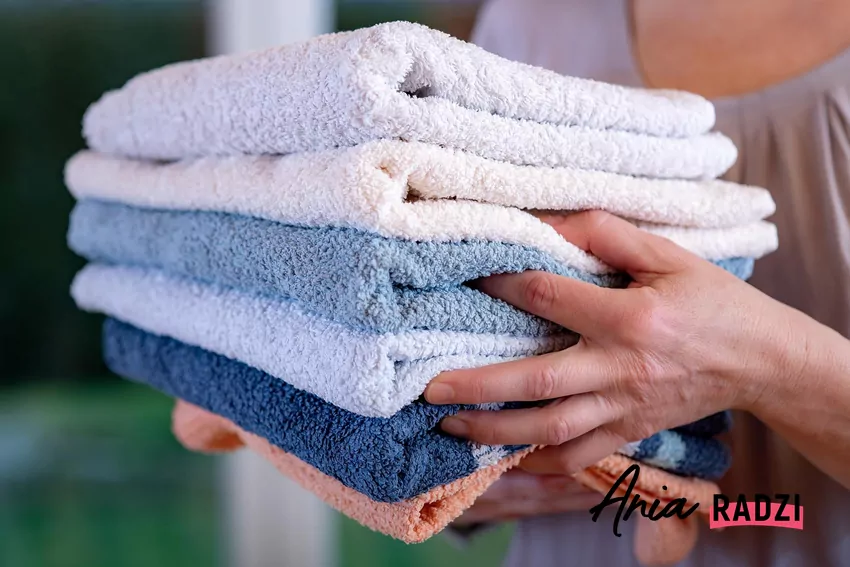 W przypadku białych ręczników świetnie sprawdza się m.in. aspiryna Ręczniki kolorowe