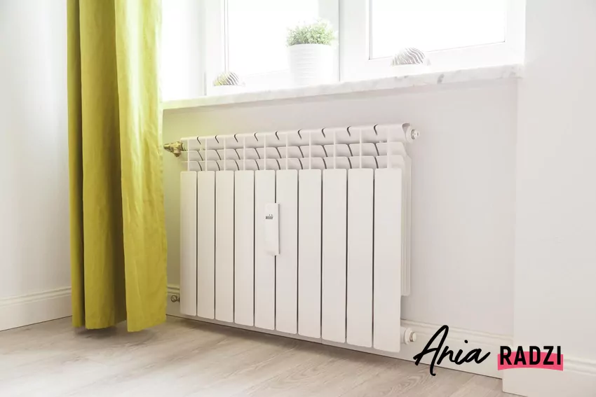 Kaloryfer w pokoju