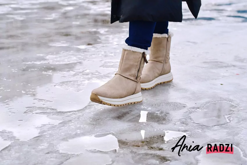 Buty na lodzie