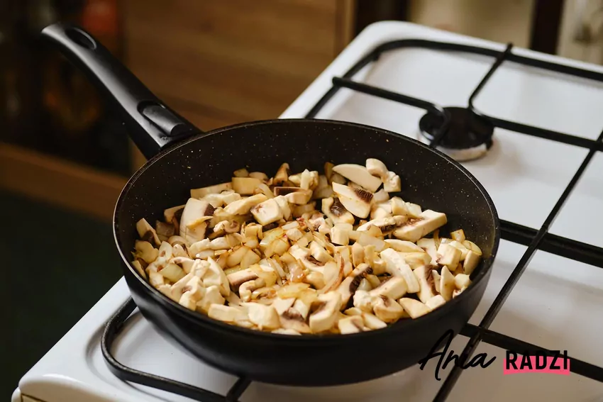 Smażenie pieczarek