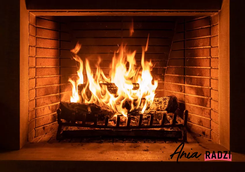 Dostosowanie kominka do wymogów Ekoprojektu wcale nie musi być kosztowne! ogień pali się w kominku