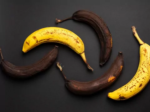 Sposób na czerniejące banany