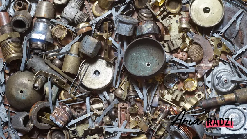 Jakość, czystość i właściwa klasyfikacja także decydują o cenie złomu Złom różne rodzaje metalu