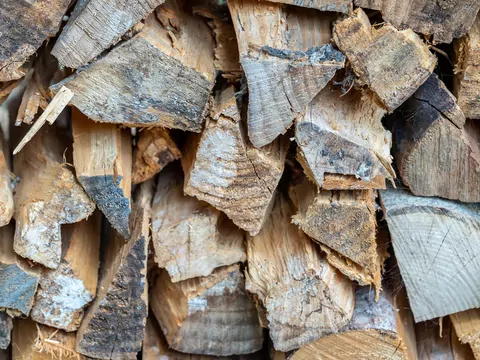 Ile drewna opałowego na zimę