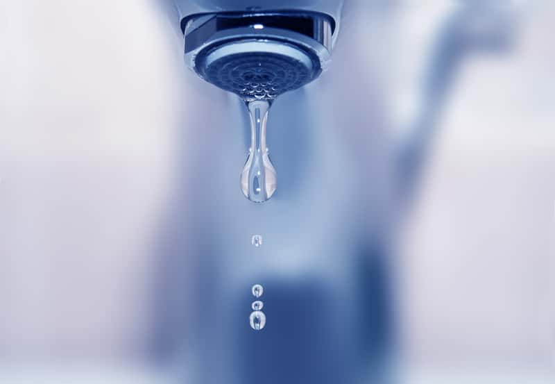 10 najlepszych sposobów oszczędzania wody - poznaj je wszystkie!