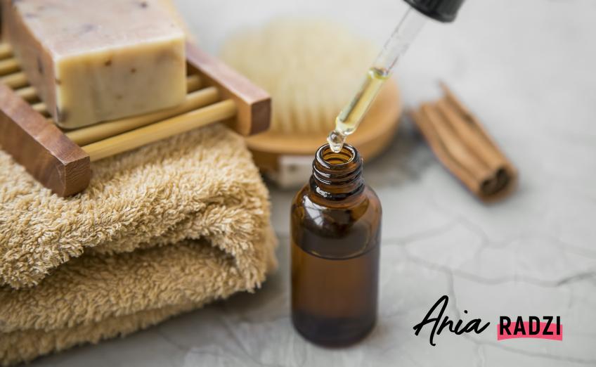Olejek arganowy w łazience, a także porady, jak stosować olejek arganowy na twarz