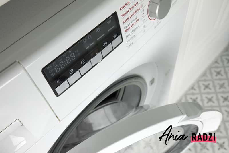 Otwarta pralka automatyczna wymaga czyszczenia octem lub sobą - domowe sposoby są bardzo skuteczne w tym wypadku