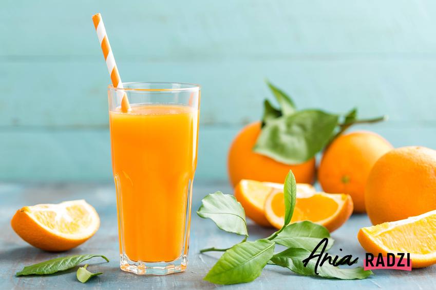 Sok pomarańczowy, a także orzeźwiające i zdrowe soki na upalne lato i ich przygotowanie krok po kroku