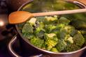 Ile gotować brokuł? Wyjaśniamy krok po kroku