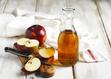 Jak zrobić ocet jabłkowy z obierek? Sprawdzony przepis krok po kroku